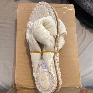 H&M New size 9 Sandals